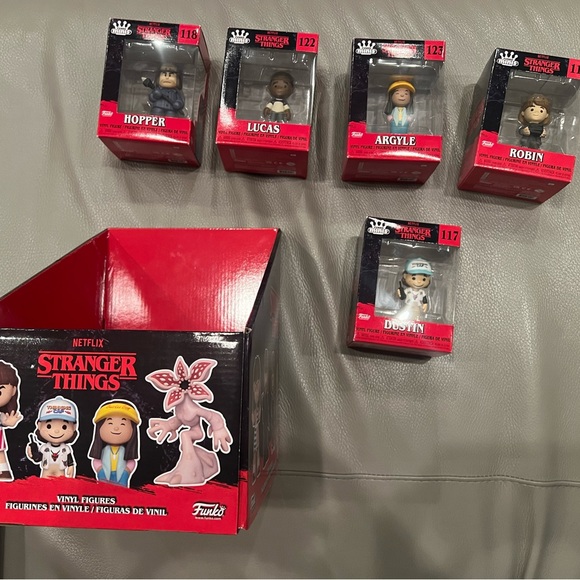 BNIB Stranger Things Funko Mini lot of 5 figurines - Picture 5 of 6